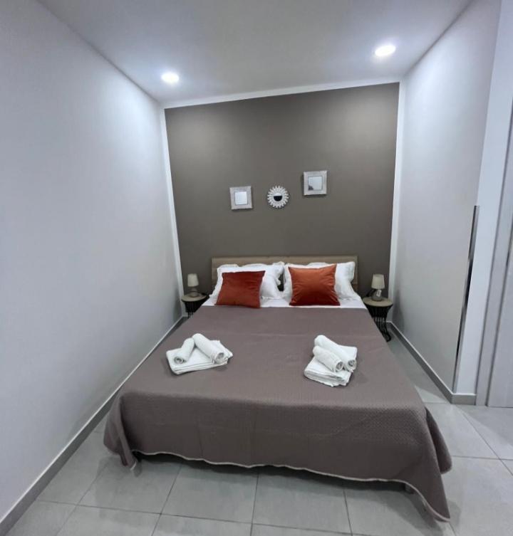 Bed and Breakfast Le Stanze Di Rosalia Palermo Esterno foto