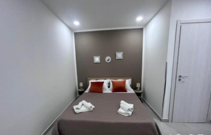 Bed and Breakfast Le Stanze Di Rosalia Palermo Esterno foto